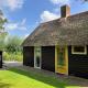 Oasis holiday home in Giethoorn next to canal, boat extra, Giethoorn (fotografie 4)