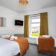 3 Storey House, 2 Bathrooms, Smart Tv's all rooms!, Swansea - Foto 8