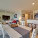 Beachfront Onekama Vacation Rental with Balcony!, Onekama (foto 6)