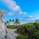 Oceanfront 4 Bedroom Villa with Pool Steps to the Beach!, Hollywood (Foto 2)