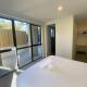 Cozy 4BR Getaway w/ Parking - 600m to Chadstone!, Oakleigh (fotografie 9)