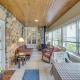 Historic Home with Sunroom - 5 Mi to Lambeau Field!, De Pere (fotografie 3)