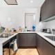 Stunning 1-Bedroom Penthouse in Marble Arch 72, Londres - Foto 9