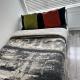 Modern Comfy One Bed Apartment - Free Parking Glasgow - Photo 3