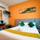 Swing & Pillows - Travelland Hotel, Ipoh, Ипох (фото 7)