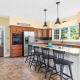 Hot Tub - Home Gym - Fire Pit - Game Room - Private Footpath to Winery, Delaplane (fotografie 8)