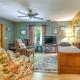 Cozy Creekside Cabin with Fire Pit and Views!, Hiawassee (foto 5)
