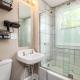 Serenity Studio, Adorable and Spacious Studio with Full Kitchen, High Point (photo 6)