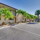 Cocoa Beach Condo with Community Pool and Hot Tub!, Коко-Бич (фото 3)