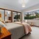 Central Comforts - Mount Eden Holiday Home, Окленд - Фото 10