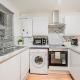 Bright Cosy Cottage with Parking and Outdoor Patio, Londres - Foto 4