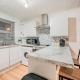 Bright Cosy Cottage with Parking and Outdoor Patio, Londres - Foto 8