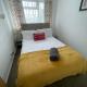 Wardown Place - Spacious 3 Bed House available for short term or long term Rental Luton - Fotografie 4