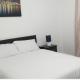 Lovely and quiet 2 Bedroom maisonette.Free parking, Londres - Foto 6