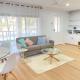 Pet friendly home in Albury, Lavington