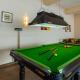 StayVista at Ludlow House Luxury 4BHK Valley View villa in Kasauli with Sauna room, カソーリ - 写真 3