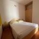 Apartments Belic with pool, Jelsa (photo 2)