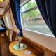 Cosy Canal Boat in Little Venice for Family & Friends, Londýn - Fotografie 4