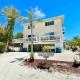 Two story condo with ocean on one side and bay on other only steps away, Bradenton Beach (foto 3)
