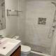 Historic 2 Bedroom with marble baths and water views, Newburyport (foto 8)