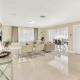 Bright Pompano Beach with pool access - Fotografie 6