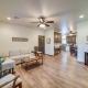 Cozy Checotah Retreat with Deck Near Eufaula Lake, Checotah (zdjęcie 3)