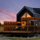 Modern Tiny Cabin, with Hot tub in Choteau MT, Choteau