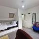 Nice Living Serviced Accommodations 9 (King-Size Studio Flat + Kitchen) Coventry - Photo 8