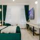 Golden Greens Studio - Luxury Design & Self Check-in, Braszów (zdjęcie 4)