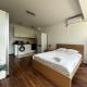Cozy Apartment with Self Check-in near Promenada Mall and Verdi Park, Bukarest - Foto 5