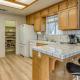 Private Lake, Hot Tub & EV Charger: Mariposa Home!, Mariposa (foto 8)