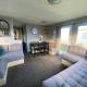 Seaview 190 - Ingoldmells - pet friendly, WiFi, bed linen - Close to beach and Fantasy Island - Meadow Lakes Caravan & Lodge Hire - Foto 1