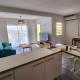 Friar's beach - Luxurious unit by the beach, Friar's Bay (zdjęcie 9)