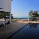 Casa de 850m2 e piscina na Praia de Santa Helena., アンシエタ - 写真 1