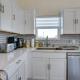 Walk to Ocean! Family-Friendly Crystal Beach Home, Crystal Beach (fotografie 7)