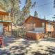 Quaint Big Bear Home with Hot Tub 4 Mi to Skiing!