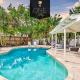Luxe 7 Bed Oasis in Hollywood, Hollywood