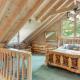 Cozy Cherry Log Cabin with Hot Tub and Mountain Views!, Cherry Log - Fotografie 10