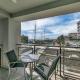 Fabulous Corner Apartment w/ Dazzling Harbour View, Окленд - Фото 5