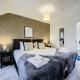 3 BedRoom house, Sleeps 6 with Full Kitchen, Garden and Free Parking - FREE Wi-Fi near Milton Keynes Bowl, Bedford (fotografie 2)