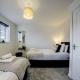 3 BedRoom house, Sleeps 6 with Full Kitchen, Garden and Free Parking - FREE Wi-Fi near Milton Keynes Bowl, Bedford (fotografie 7)