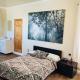 Victorian Charm Meets Echo Park Vibes: Timeless Bungalow Retreat, Los Angeles - Foto 1