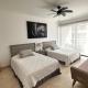 New Condo with Pool, Gym, A/C, WiFi, King Size bed, Cancún - Foto 5