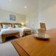 Cosy room with golf & the beach on your doorstep! Mawgan Porth - Photo 1