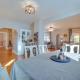 Charming Getaway, Walk to Windsor Lake and Downtown!, Windsor (fotografie 8)