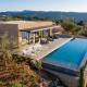 Villa Mamasana - New Magnificent Villa with Infinity Pool & Tennis!, Kilada (fotografie 3)