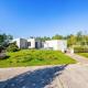 La Maison Fleurie - Sunny holiday home with large garden, parking, within walking distance of the sea