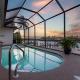 Gulf Access, Heated Saltwater Pool, Mini golf, Movie Room, Sleeps 10 - Cape Coral Beach House, Cape Coral - Fotografie 3
