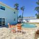 Bikini Top Duplex with Pool ~ 2 Minutes from Beach Flagler Avenue New Smyrna Beach - Fotografie 1