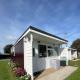 226, Sundowner Holiday Park, Hemsby - Two bed detached chalet, sleeps four, bed linen and towels included plus free WiFi - Pets welcome - Zdjęcie 1
